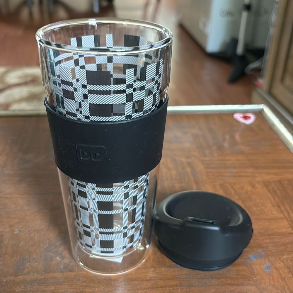 Dunkin Donuts NWOT Glass Tumbler